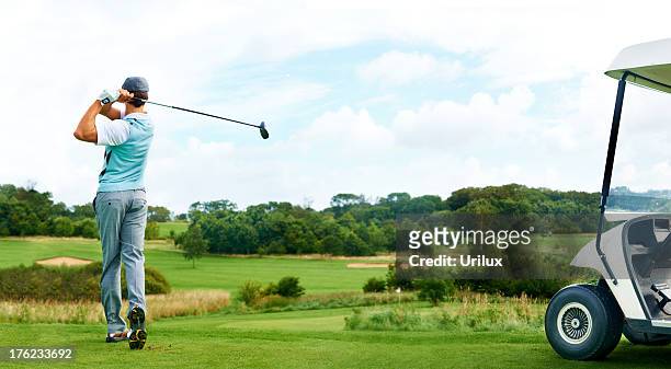 guida attraverso-golf - swing foto e immagini stock