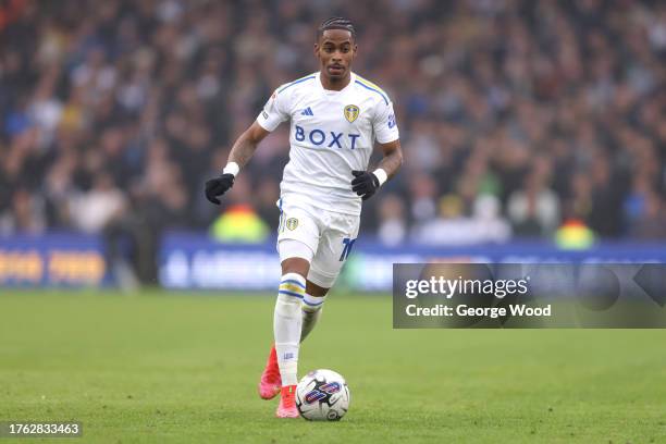 Crysencio Summerville of Leeds United runs with the ball during the Sky Bet Championship match between Leeds United and Huddersfield Town at Elland...