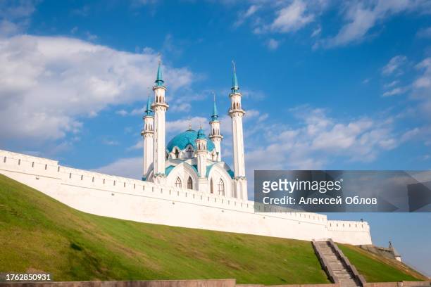 kul sharif mosque in the kazan kremlin, tatarstan, russia - tatarstan stock pictures, royalty-free photos & images