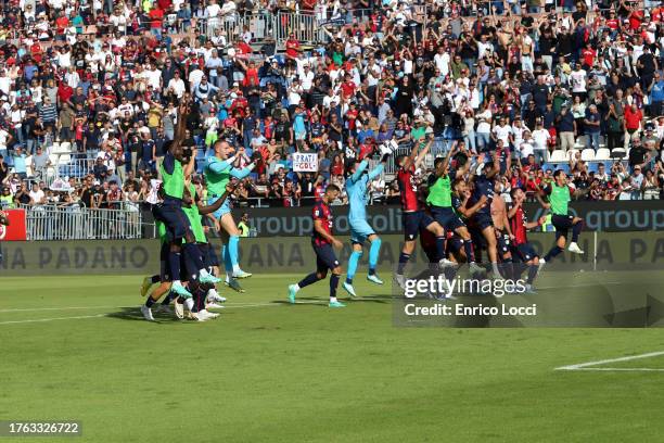 The players of Cagliari celebrate at the end during the Serie A TIM match between Cagliari Calcio and Frosinone Calcio at Sardegna Arena on October...