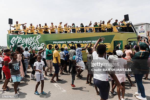 Springboks Rugby Bus 3,013 On The Buses Tv Stock Photos, High-Res Pictures, and Images ...