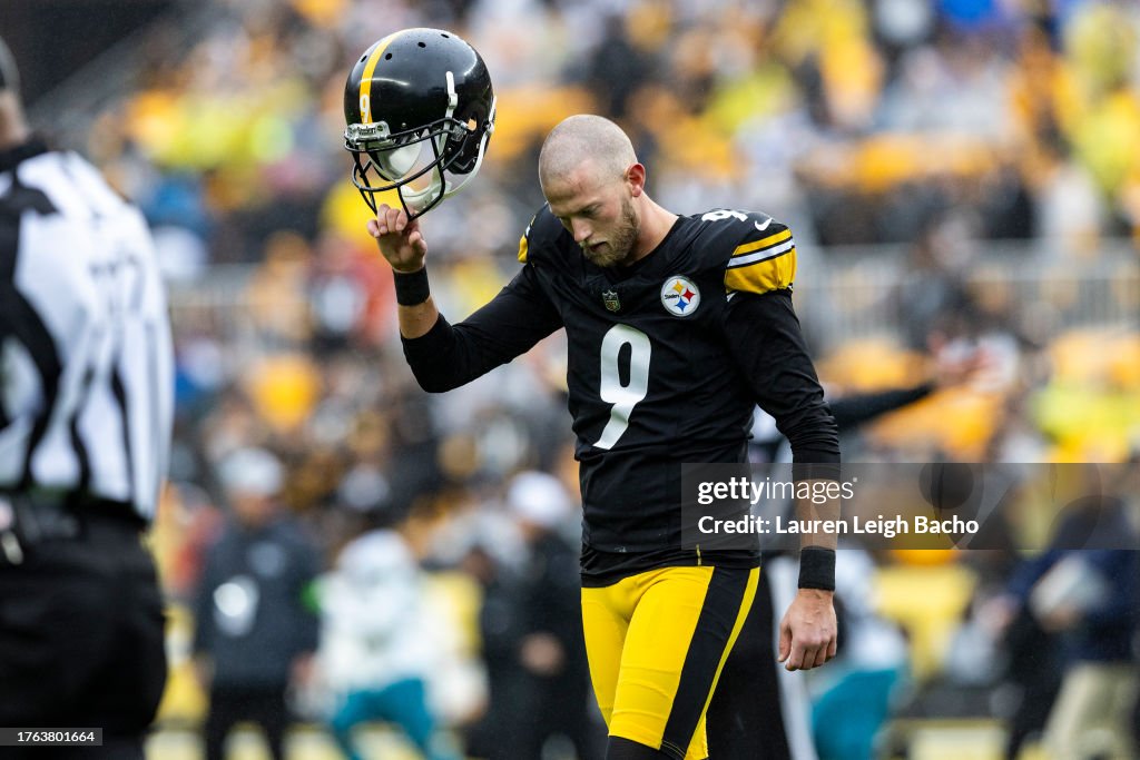 Jacksonville Jaguars v Pittsburgh Steelers