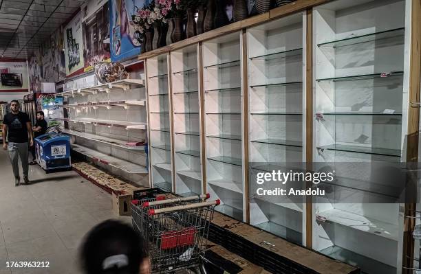 View of empty shelf in a market as water, electricity, food and other basic services are cut to Gaza in Khan Yunis, Gaza on November 4, 2023.