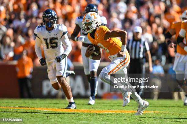 Tennessee Volunteers quarterback Nico Iamaleava runs the ball during the college football game between the Tennessee Volunteers and the Connecticut...