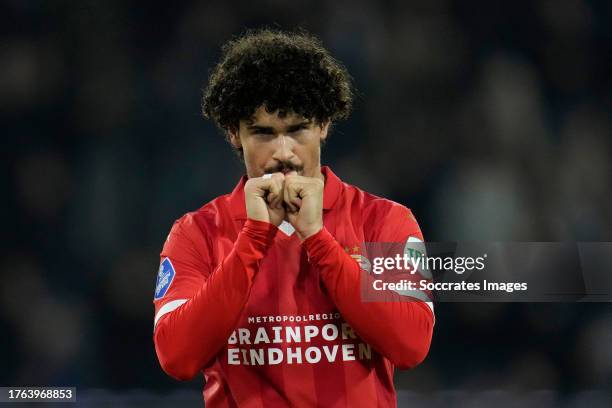 Andre Ramalho of PSV celebrates 0-4 during the Dutch Eredivisie match between Heracles Almelo v PSV at the Polman Stadium on November 4, 2023 in...