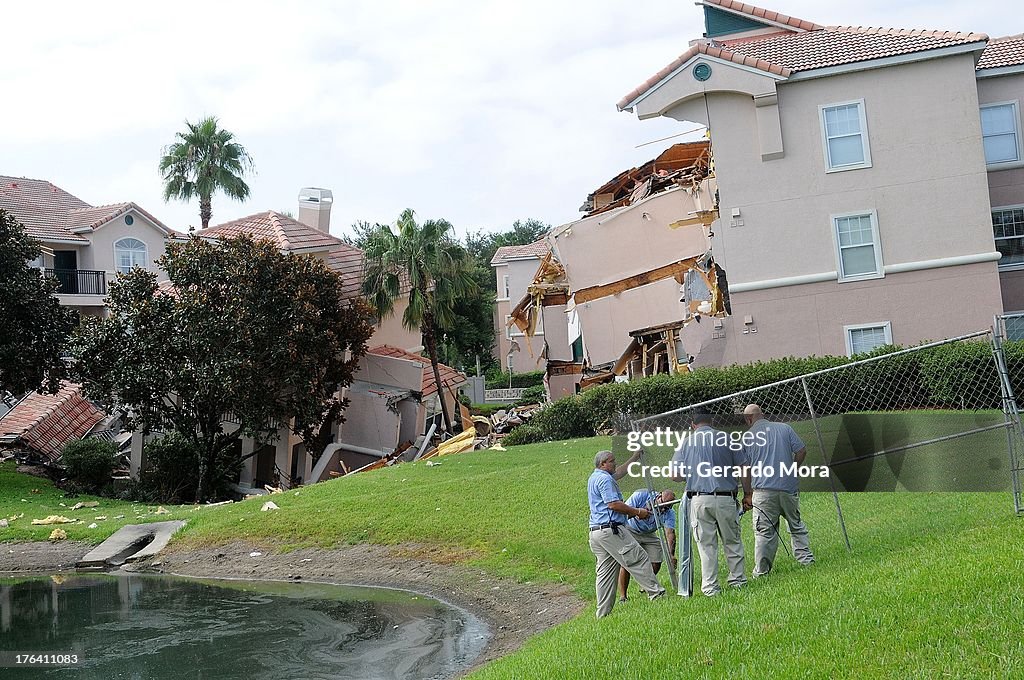 Large Sinkhole Appears In Resort Villa In Florida