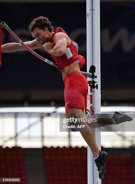 S Brad Walker competes in the men's pole vault final at the 2013 IAAF World Championships at the Luzhniki stadium in Moscow on August 12, 2013. AFP...