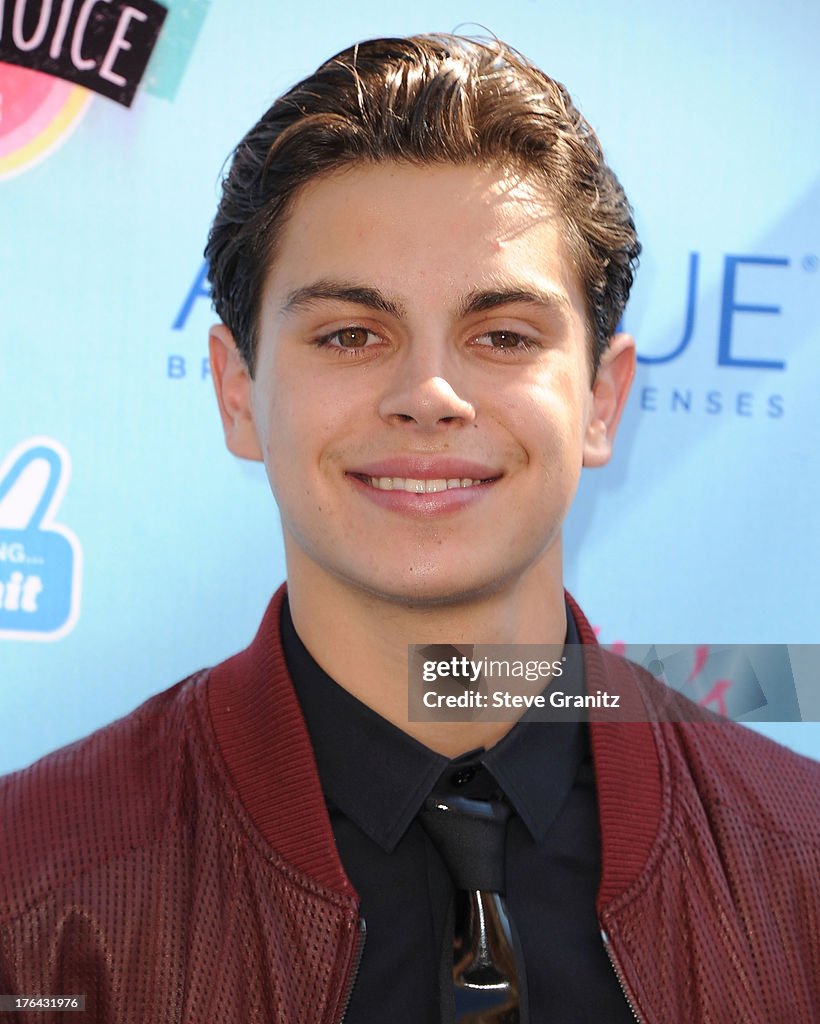 2013 Teen Choice Awards - Arrivals