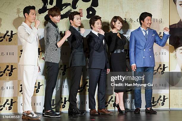 South Korean actors Lee Jung-Jae, Lee Jong-Suk, Cho Jung-Seok, Baek Yoon-Sik, Kim Hae-Soo and Song Kang-Ho attend during the "The Face Reader" press...