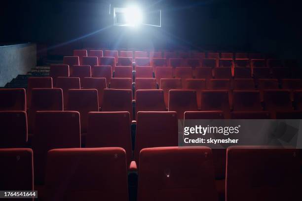 empty movie theatre! - film screening stock pictures, royalty-free photos & images