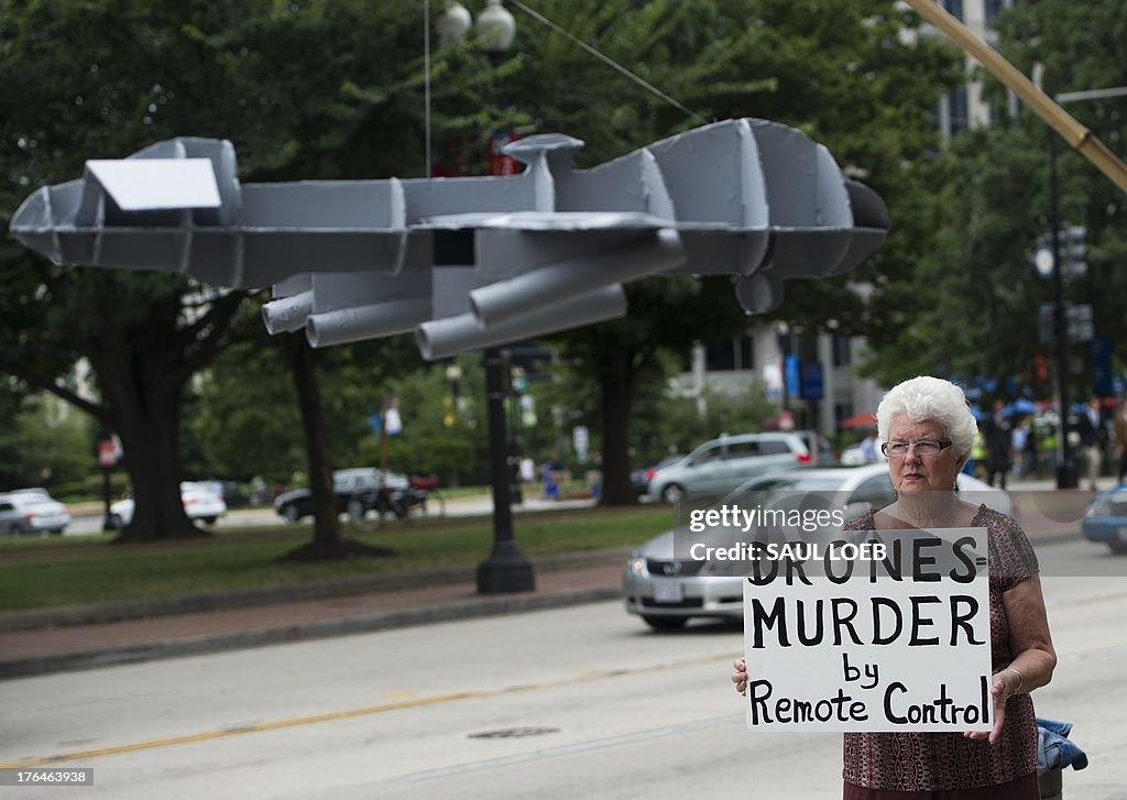 US-POLITICS-MILITARY-DRONES-PROTEST