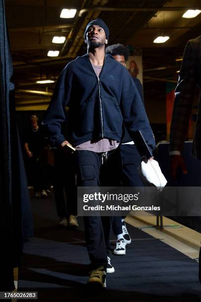 Jalen McDaniels of the Toronto Raptors arrives to the arena before the game against the San Antonio Spurs on November 5, 2023 at the Frost Bank...