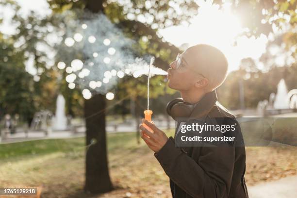 Vapping Is Fun 358 Happy Vaping Stock Photos, High-Res Pictures, and Images - Getty Images