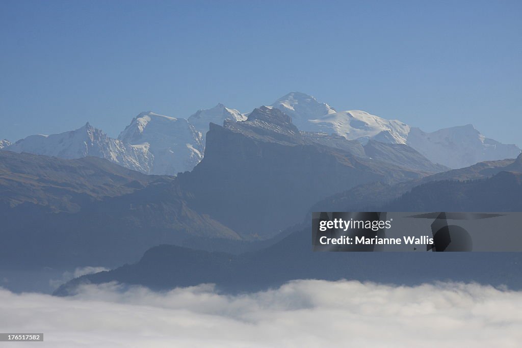 Mont-Blanc above the sea of fog