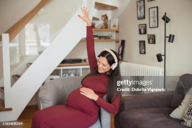 103 Stomach Noises Stock Photos, High-Res Pictures, and Images - Getty