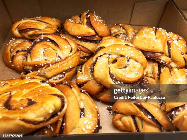 cinnamon swirl danish pastry - pastry dough stock pictures, royalty-free photos & images