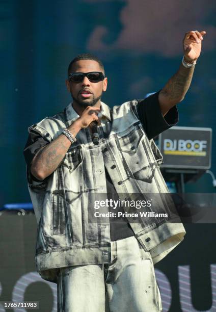 Rapper Fabolous performs onstage during 2023 One Music Festival at Piedmont Park on October 28, 2023 in Atlanta, Georgia.