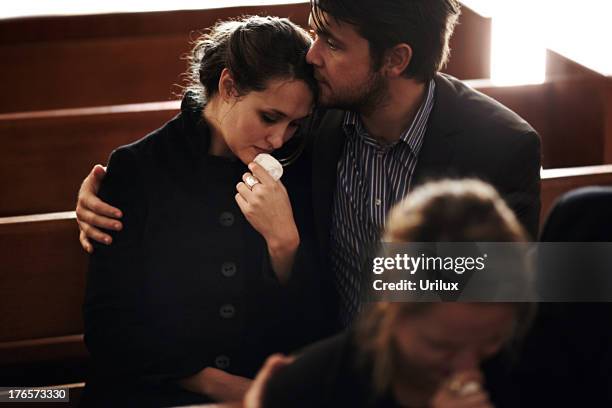 filled with sorrow at their loss - funeral of caron keating stockfoto's en -beelden