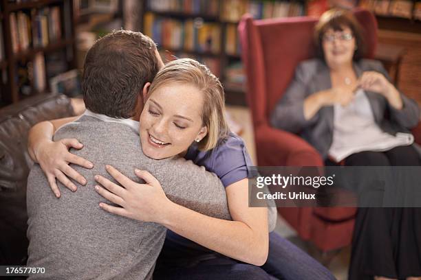 ¿qué avances se momento. - terapia de pareja fotografías e imágenes de stock
