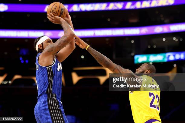 Paolo Banchero of the Orlando Magic shoots the ball against LeBron James of the Los Angeles Lakers during the first quarter at Crypto.com Arena on...