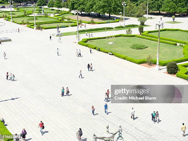 people walking in city seen from above, aerial - buenos aires people stock-fotos und bilder