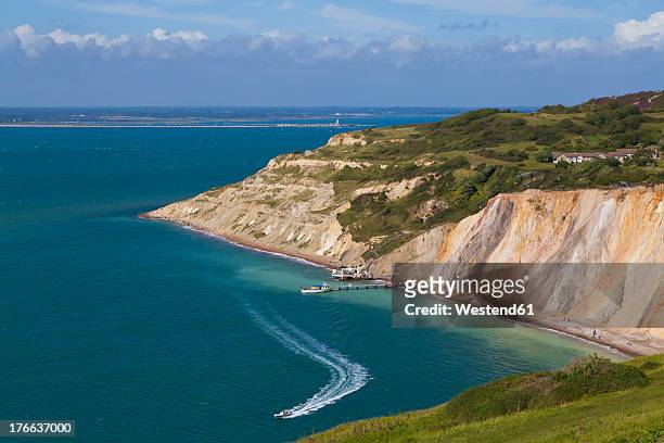 england, isle of wight, view of alum bay and chalk cliff at the needles - isle of wight stock pictures, royalty-free photos & images