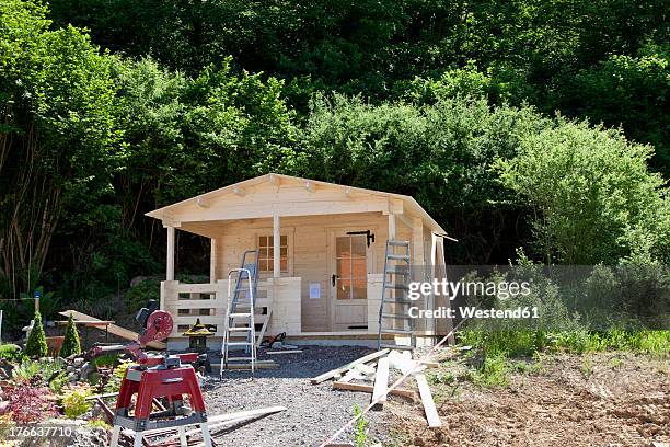 europe, germany, rhineland palatinate, construction of garden shed - shed fotografías e imágenes de stock