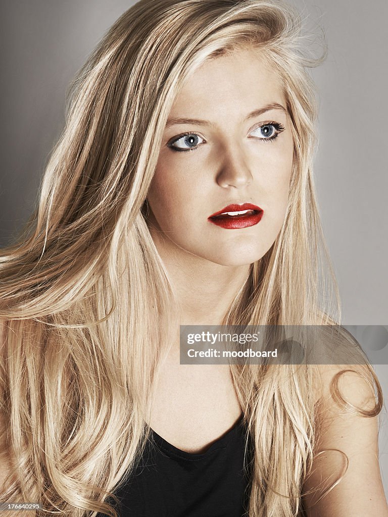 Model Looking Off Camera Head Shot Of Pretty Young Woman Looking Off Camera High-Res Stock Photo ...