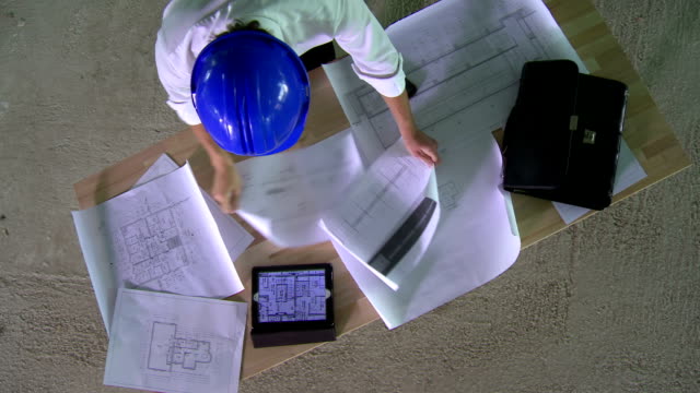 Engineer Confusing 57 Construction Man Confused Stock Videos, Footage, & 4K Video Clips ...