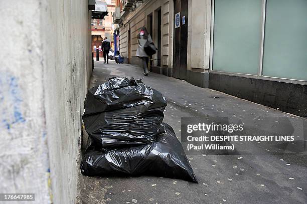 london fairy tale - bin bag stock pictures, royalty-free photos & images