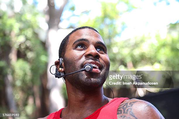 Singer Jason Derulo performs at the WBR Summer Sessions at Warner Bros. Records Boutique Store on August 16, 2013 in Burbank, California.