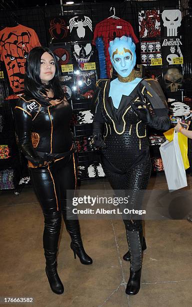 Cosplayer Jessica Hadad as Samara from Mass Effect 2 attends Day 1 Wizard World Chicago Comic Con held at Donald E. Stephens Convention Center on...