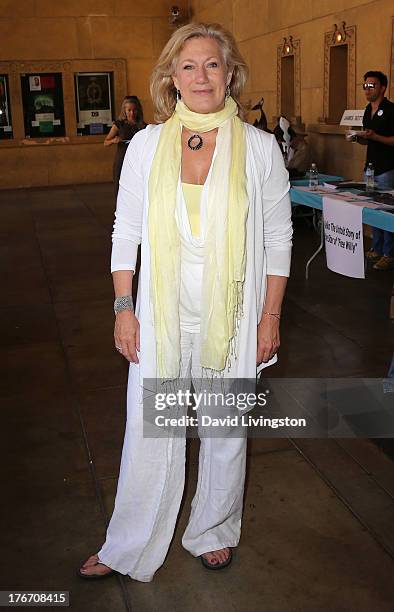 Jane Atkinson 167 Actress Jayne Atkinson Stock Photos, High-Res Pictures, and Images ...
