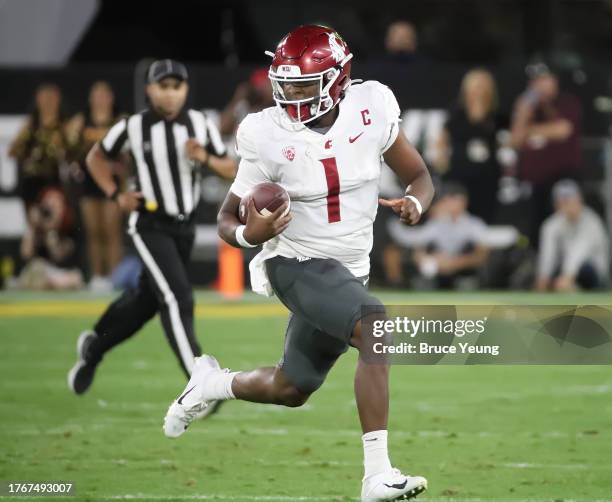 Cameron Ward of the Washington State Cougars rushes for a first down in the second quarter against the Arizona State Sun Devils at Mountain America...