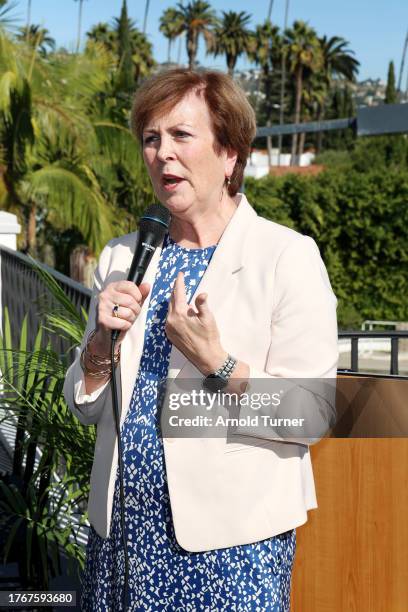 Deb Rutter 105 Deborah F Rutter Stock Photos, High-Res Pictures, and Images ...