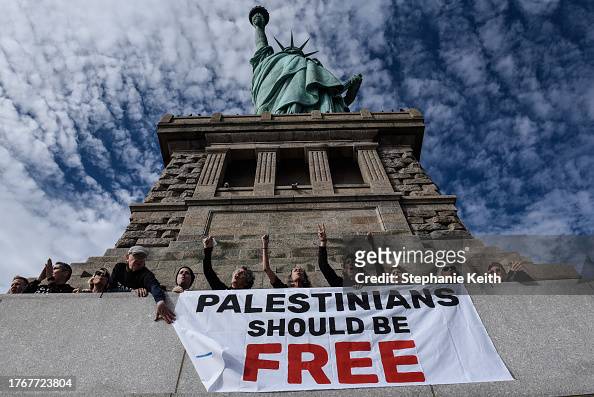 Jewish Voice of Peace Activists Occupy The Statue Of Liberty Calling For Ceasefire In Gaza