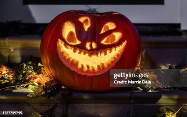 halloween pumpkins - halloween lantern stock pictures, royalty-free photos & images