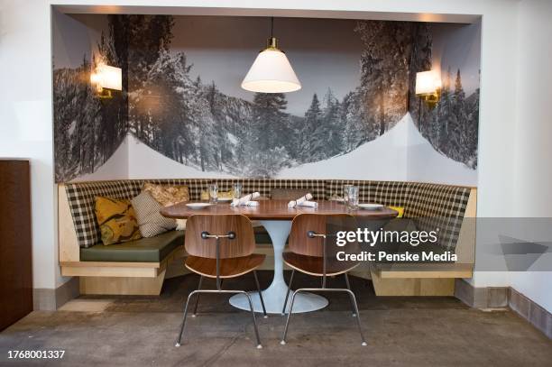 87 Little Pine (Restaurant) Stock Photos, High-Res Pictures, and Images ...