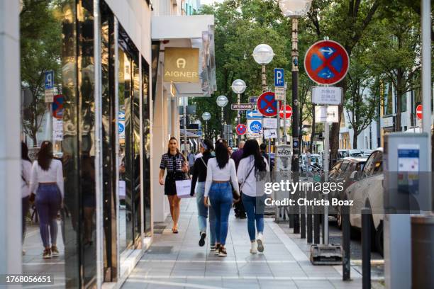 designer stores - designermärke bildbanksfoton och bilder