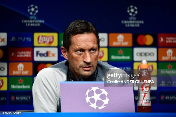 Benfica's German coach Roger Schmidt holds a press conference at the Anoeta stadium in San Sebastian on November 7, 2023 on the eve of the UEFA...