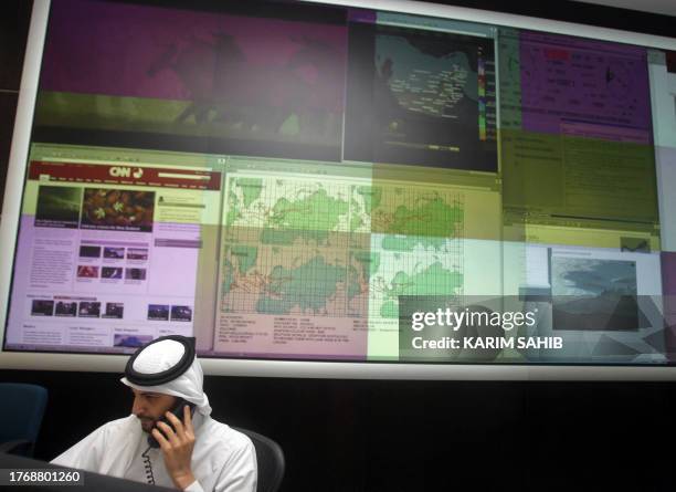 Approach Control Dubai 4,588 Middle East Monitor Stock Photos, High-Res Pictures, and Images ...