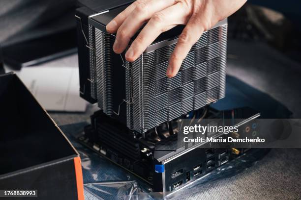 Man Installing Computer 319 Aluminum Desktop Computer Stock Photos, High-Res Pictures, and ...