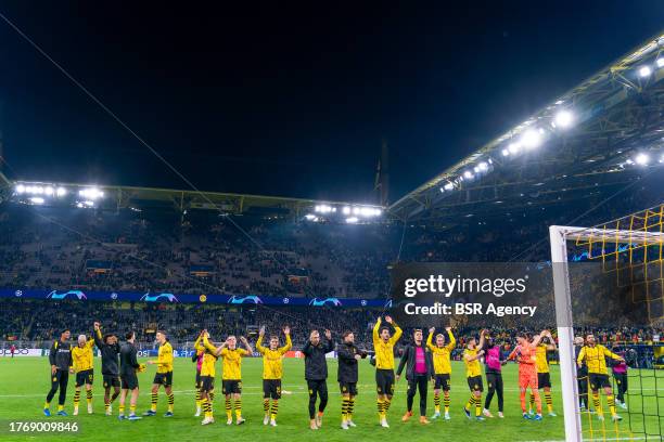 Gregor Kobel of Borussia Dortmund, Julian Ryerson of Borussia Dortmund, Nico Schlotterbeck of Borussia Dortmund, Mats Hummels of Borussia Dortmund,...