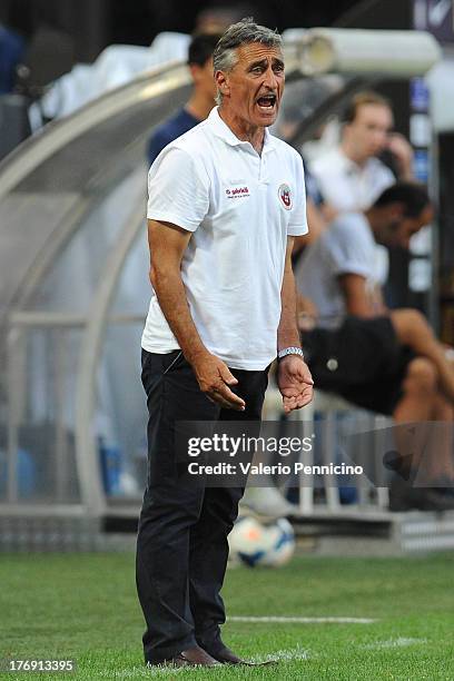 Cittadella head coach Claudio Foscarini reacts during the TIM cup match between FC Internazionale Milano and AS Cittadella at Stadio Giuseppe Meazza...