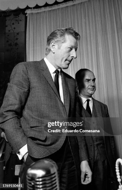 View of American actor and dancer Danny Kaye during a press conference at the Buenos Aires Plaza Hotel, Buenos Aires, Argentina, 1967.