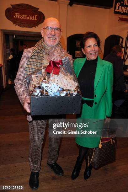 Don Retzer 24 Retzer Celebrates Birthday Stock Photos, High-Res Pictures, and ...