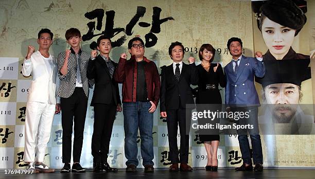 Lee Jung-Jae, Lee Jong-Suk, Jo Jeong-Seok, director Han Jae-lim, BaeK Yoon-Sik, Kim Hye-Soo and Song Kang-Ho attend the 'The Face Reader' press...