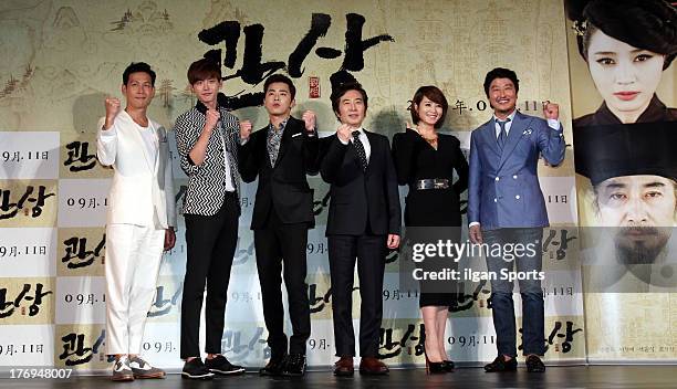 Lee Jung-Jae, Lee Jong-Suk, Jo Jeong-Seok, BaeK Yoon-Sik, Kim Hye-Soo and Song Kang-Ho attend the 'The Face Reader' press conference at Dongdaemun...
