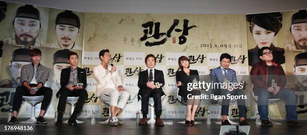 Lee Jong-Suk, Jo Jeong-Seok, Lee Jung-Jae, BaeK Yoon-Sik, Kim Hye-Soo, Song Kang-Ho and director Han Jae-lim attend the 'The Face Reader' press...