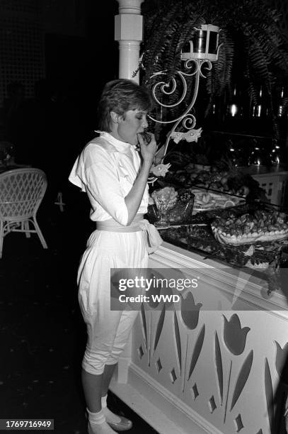 Stacey Shaffer In 228 Alan Shaffer Stock Photos, High-Res Pictures, and Images - Getty Images